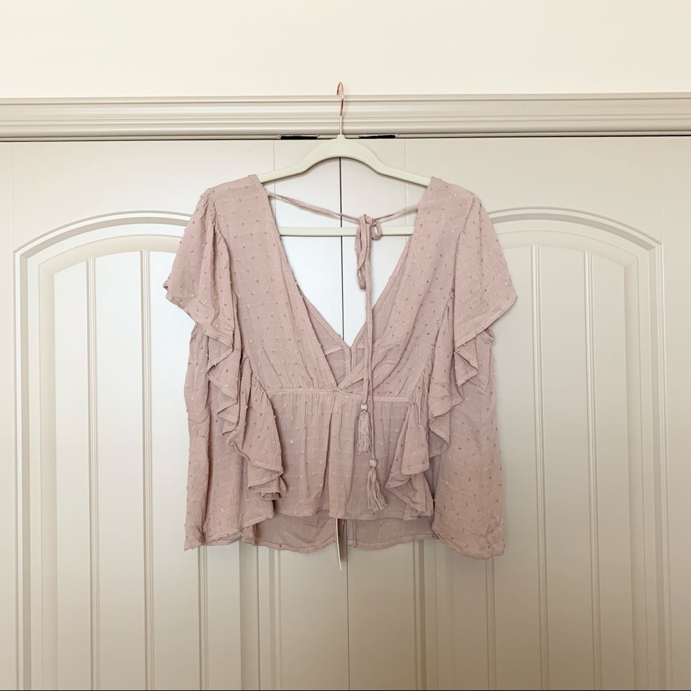 In Loom Textured V-neck & Back Ruffle Sleeved Top - Picture 7 of 12